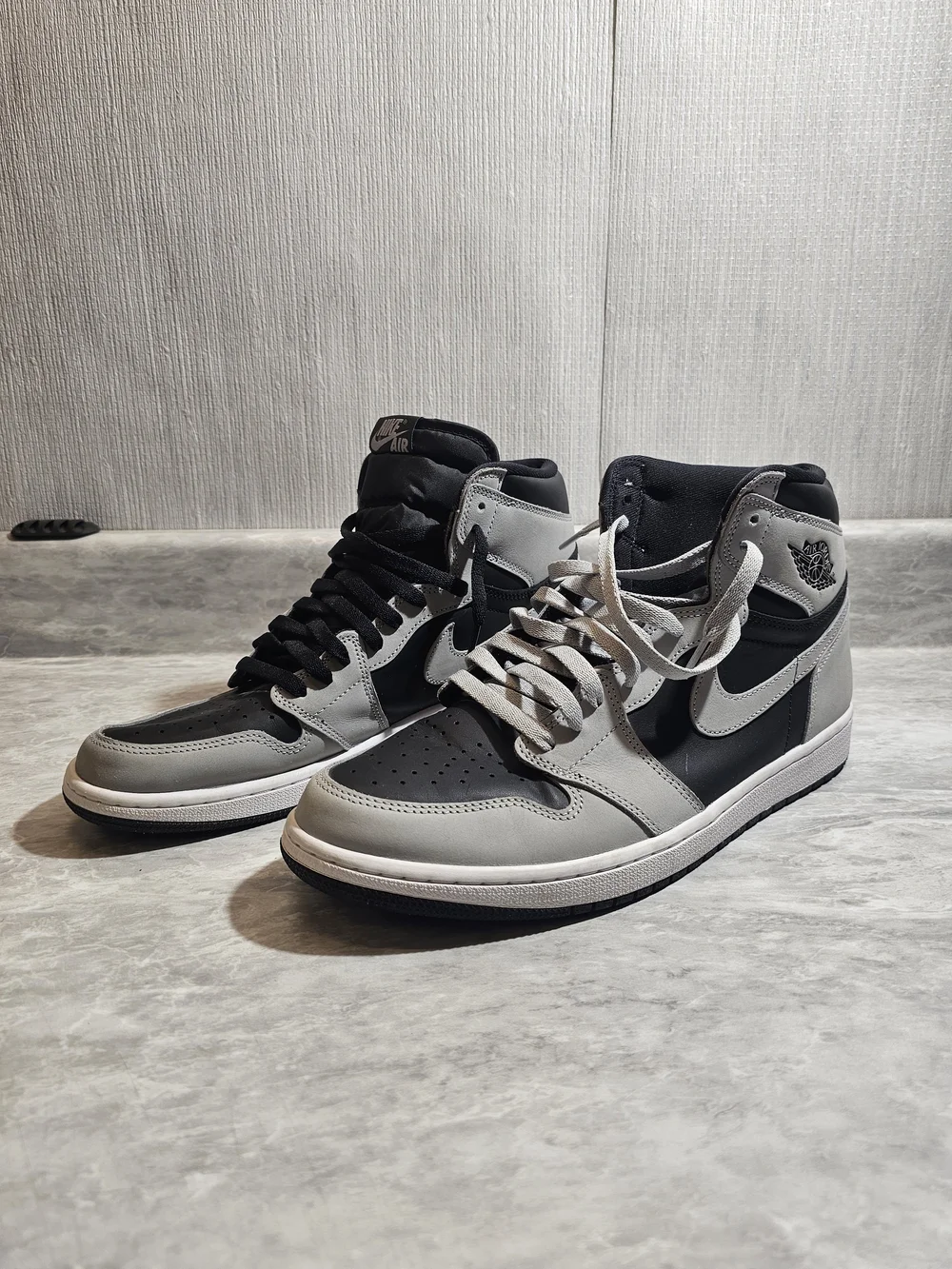 Nike Air Jordan Retro Mid Black & Gray Men’s Sneakers - S32